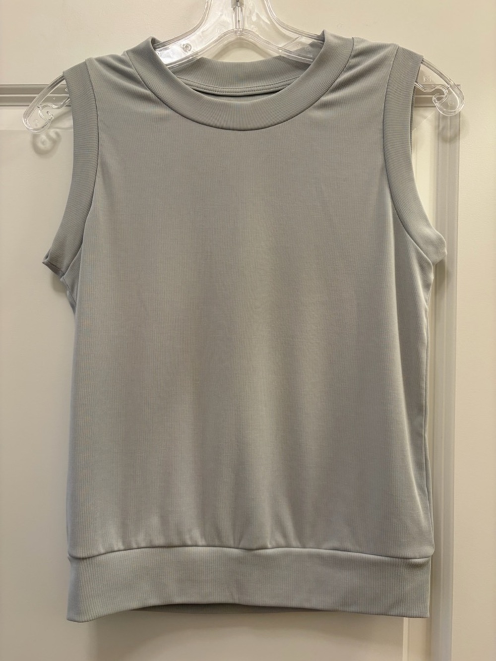 OGL Crewneck Tee Tank & Mid Rise Tapered Pants Travel/Lounge Set - Picture 5 of 12